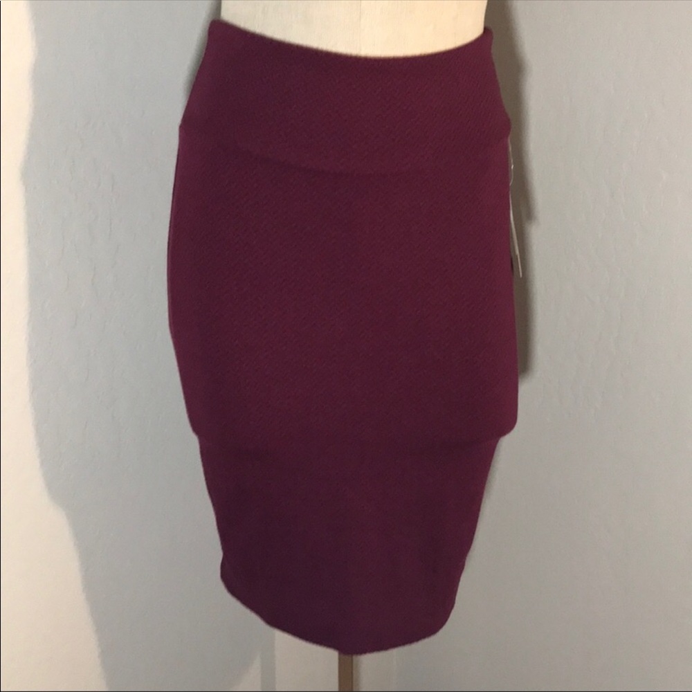 Lularoe Cassie pencil skirt stretchy textured XS